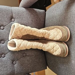 Sorel leather and fabric tall boot size 8